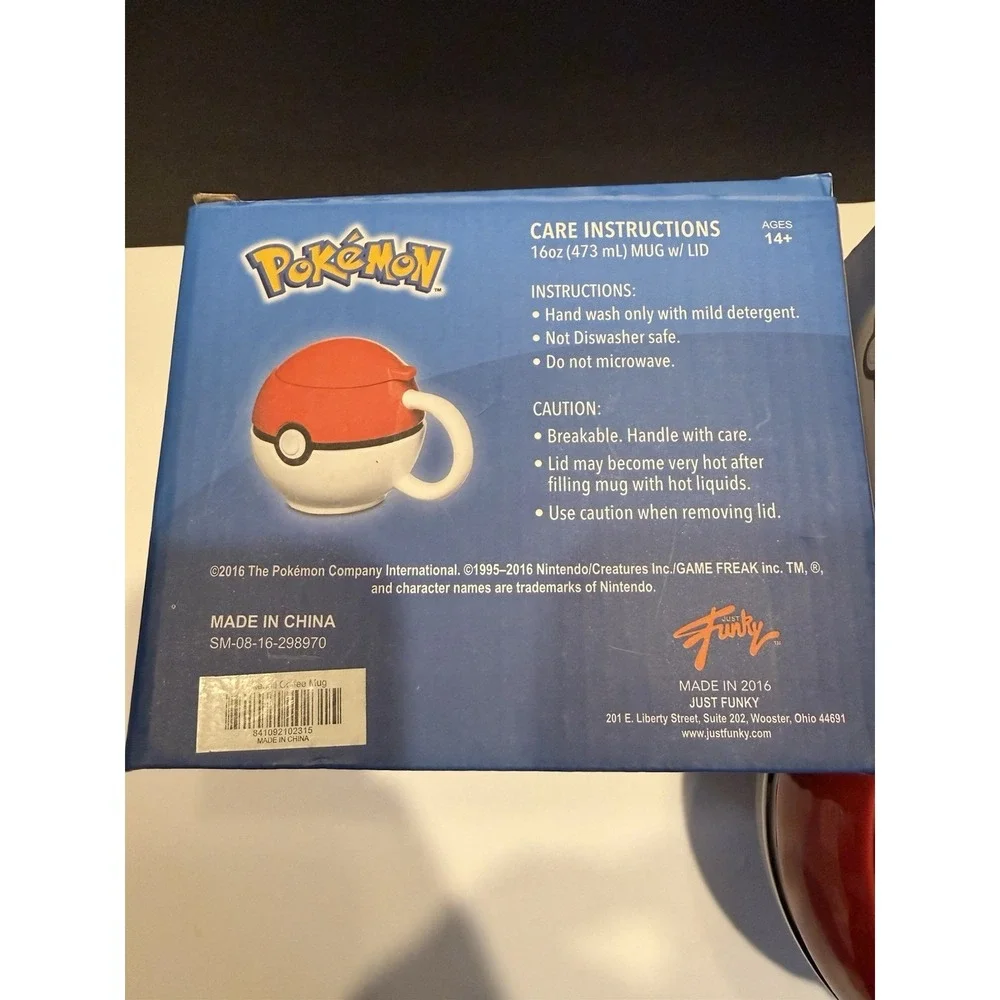 Pokemon Poké Ball Ceramic Mug – 16 oz – With Removable Lid – New in Bo
